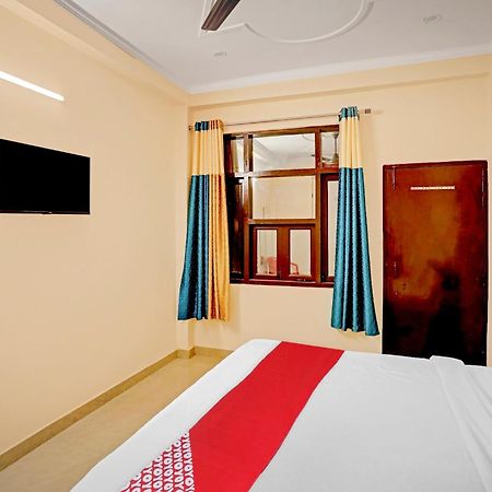 Hotel O Pari Hotel Ghaziabad Extérieur photo